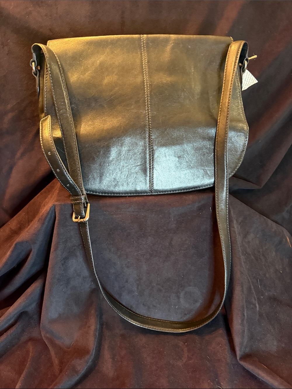 Classic vintage Adrienne Vittadini Black Leather Crossbody Bag